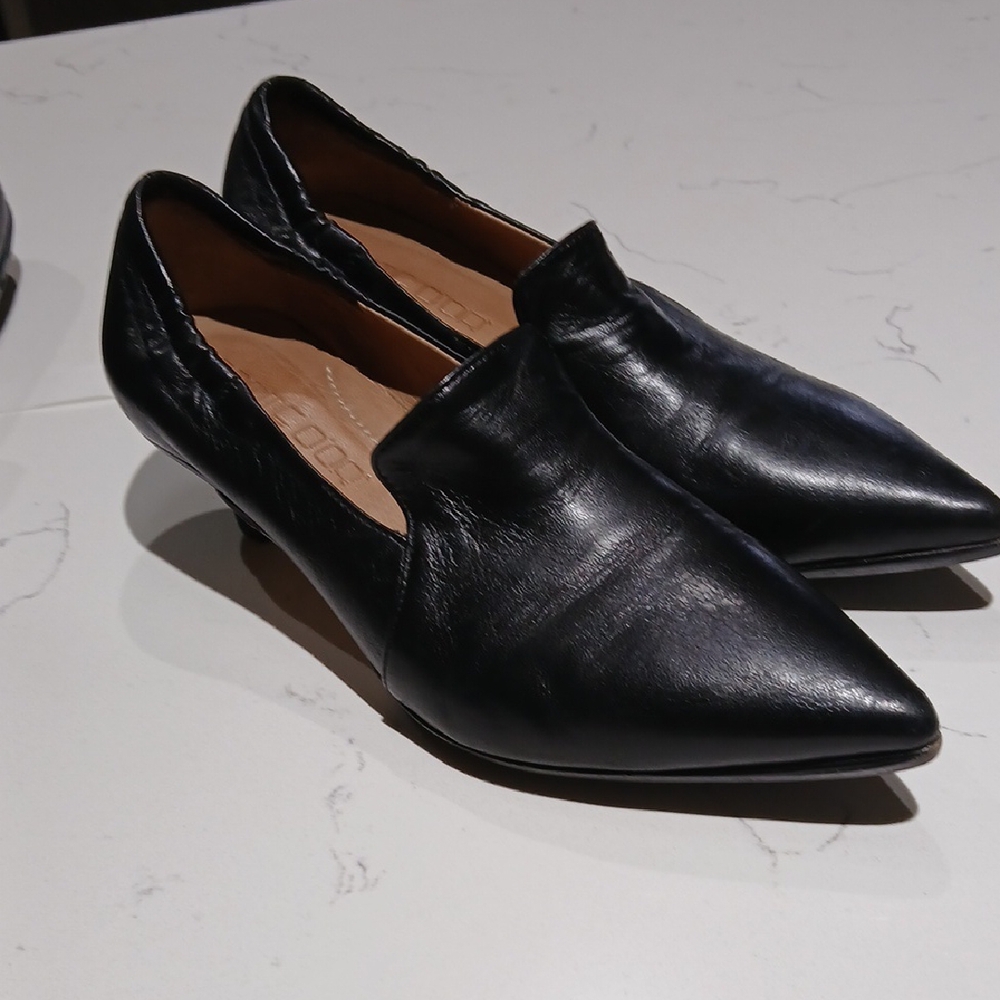 POMME DOR Black Leather Flats Classic Loafers made In Italy Size 6.